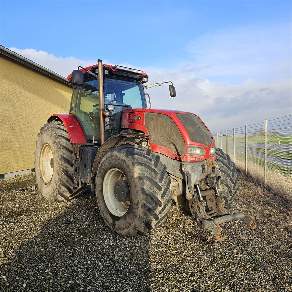 Valtra S322 - Traktor: slika Valtra S322 - Traktor Valtra S322 - Traktor: slika Valtra S322 - Traktor