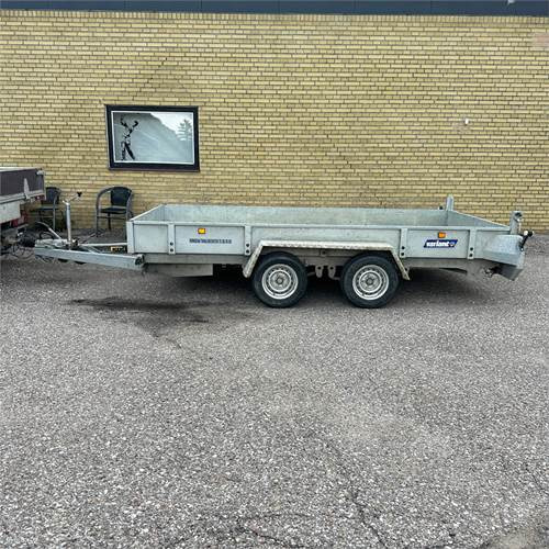 Variant VA3517 MT - Auto prikolica: slika Variant VA3517 MT - Auto prikolica Variant VA3517 MT - Auto prikolica: slika Variant VA3517 MT - Auto prikolica