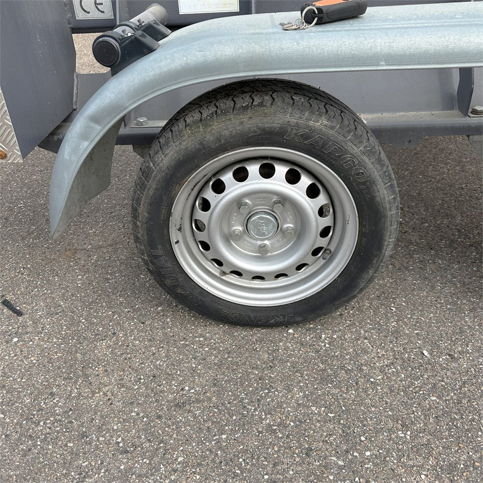 Auto prikolica Vezeko 09DB CT: slika Auto prikolica Vezeko 09DB CT