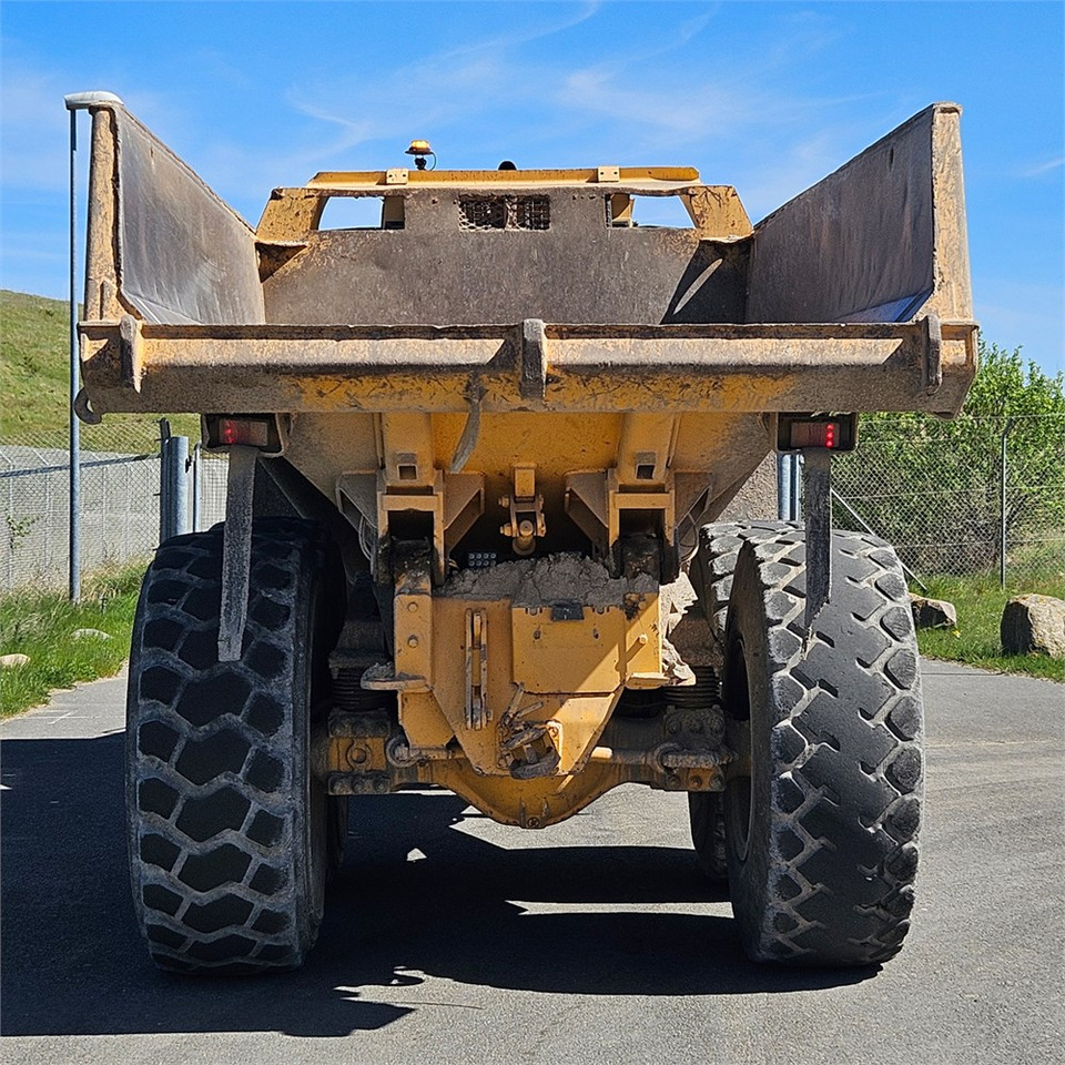 Volvo A25 C - Zglobni istovarivač: slika Volvo A25 C - Zglobni istovarivač Volvo A25 C - Zglobni istovarivač: slika Volvo A25 C - Zglobni istovarivač