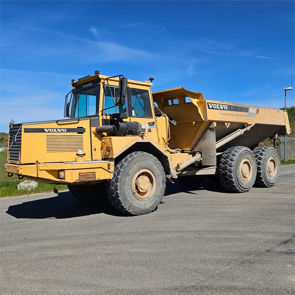 Volvo A25 C - Zglobni istovarivač: slika Volvo A25 C - Zglobni istovarivač Volvo A25 C - Zglobni istovarivač: slika Volvo A25 C - Zglobni istovarivač