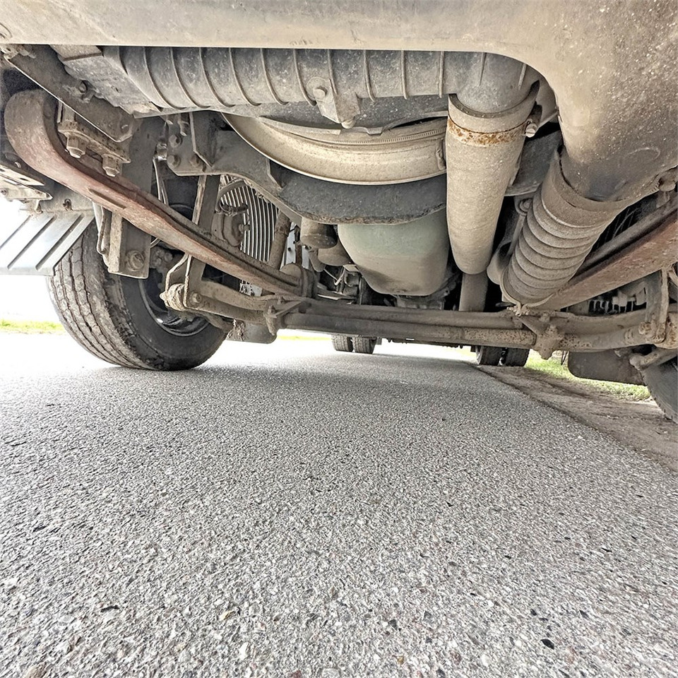 Kamion sandučar Volvo F180 FL 9L: slika Kamion sandučar Volvo F180 FL 9L
