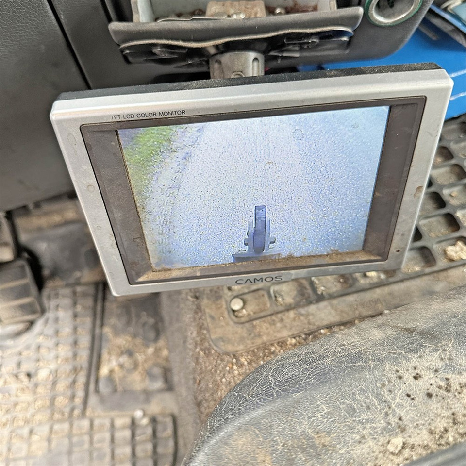 Kamion sandučar Volvo F180 FL 9L: slika Kamion sandučar Volvo F180 FL 9L