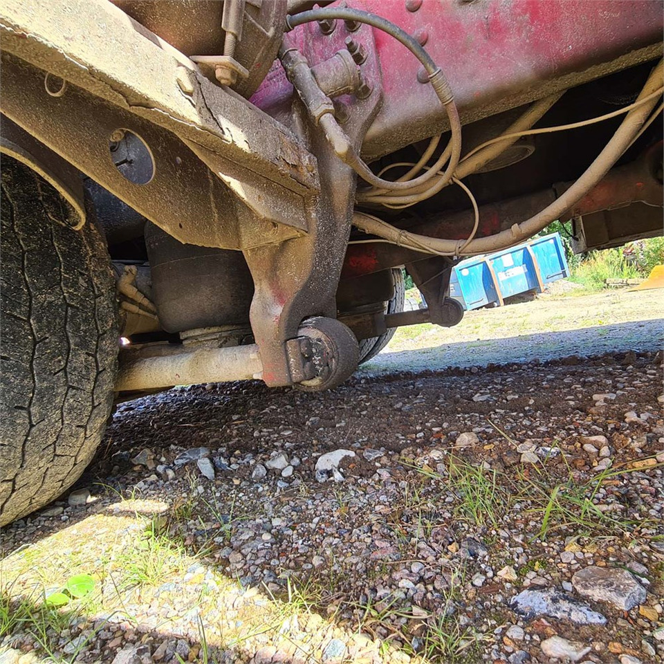 Kamion s kabelskim sustavom Volvo FL612: slika Kamion s kabelskim sustavom Volvo FL612