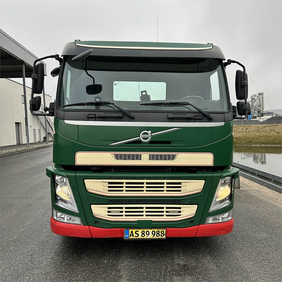 Kamion s kabelskim sustavom Volvo FM-330: slika Kamion s kabelskim sustavom Volvo FM-330