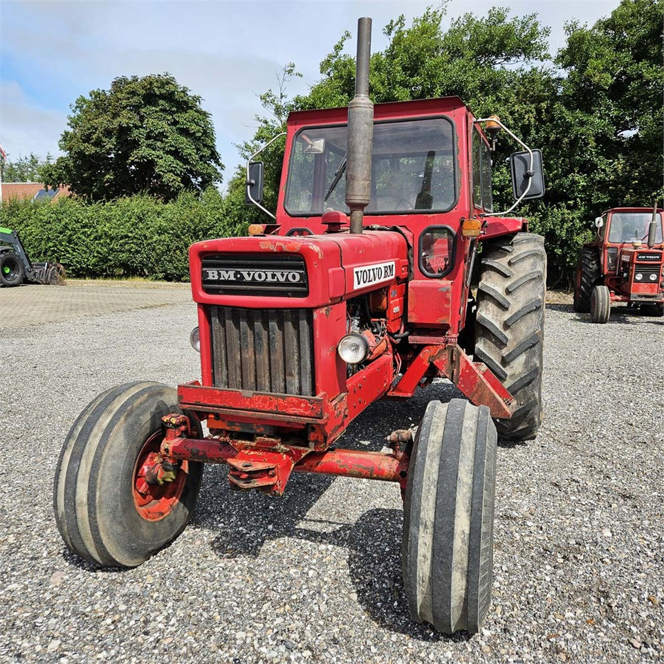Volvo T800 B - Traktor: slika Volvo T800 B - Traktor Volvo T800 B - Traktor: slika Volvo T800 B - Traktor