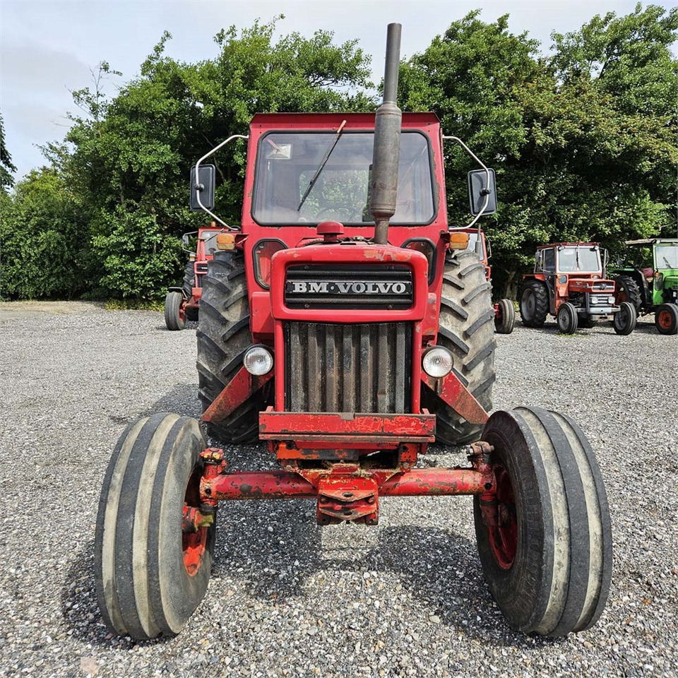 Volvo T800 B - Traktor: slika Volvo T800 B - Traktor Volvo T800 B - Traktor: slika Volvo T800 B - Traktor