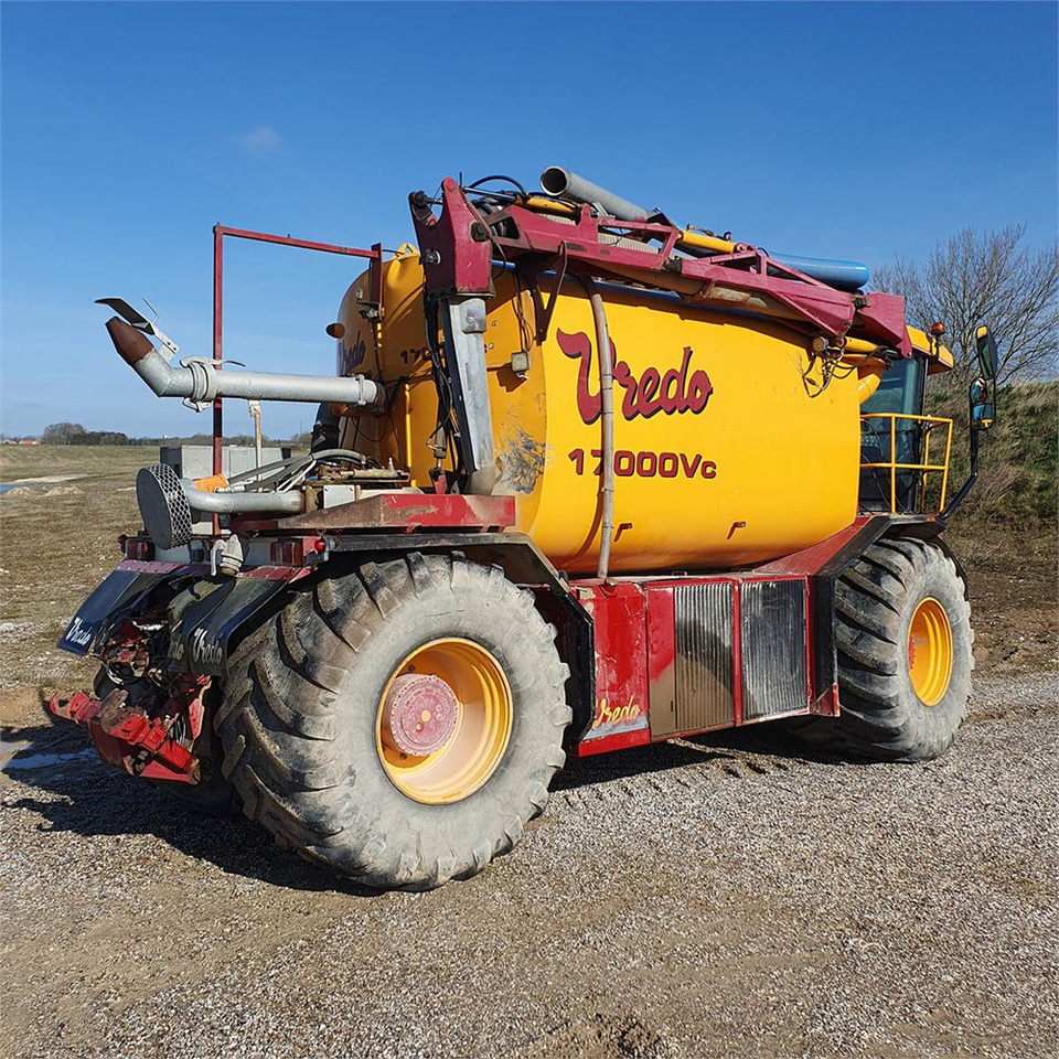 Vredo VT3936 - Oprema za gnojenje: slika Vredo VT3936 - Oprema za gnojenje Vredo VT3936 - Oprema za gnojenje: slika Vredo VT3936 - Oprema za gnojenje