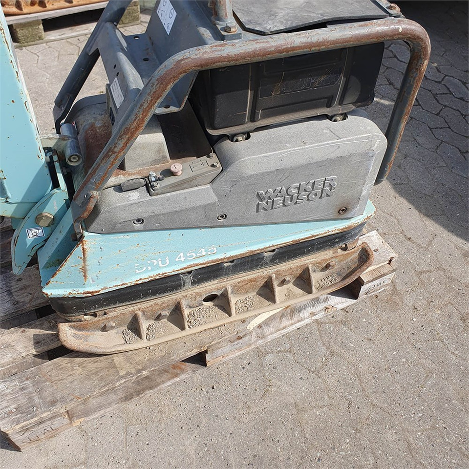 Wacker Neuson DPU4545 - Vibro ploča: slika Wacker Neuson DPU4545 - Vibro ploča Wacker Neuson DPU4545 - Vibro ploča: slika Wacker Neuson DPU4545 - Vibro ploča