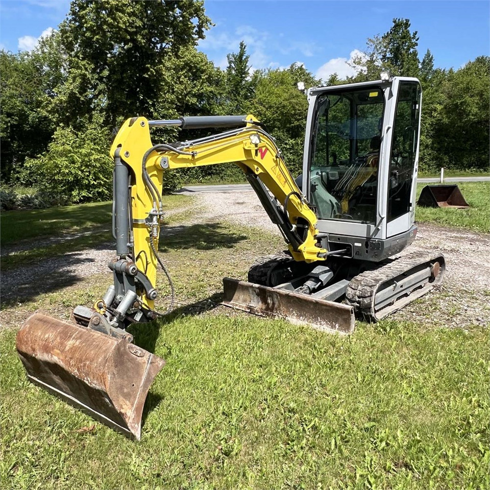 Wacker Neuson EZ26 - Mini bager: slika Wacker Neuson EZ26 - Mini bager Wacker Neuson EZ26 - Mini bager: slika Wacker Neuson EZ26 - Mini bager