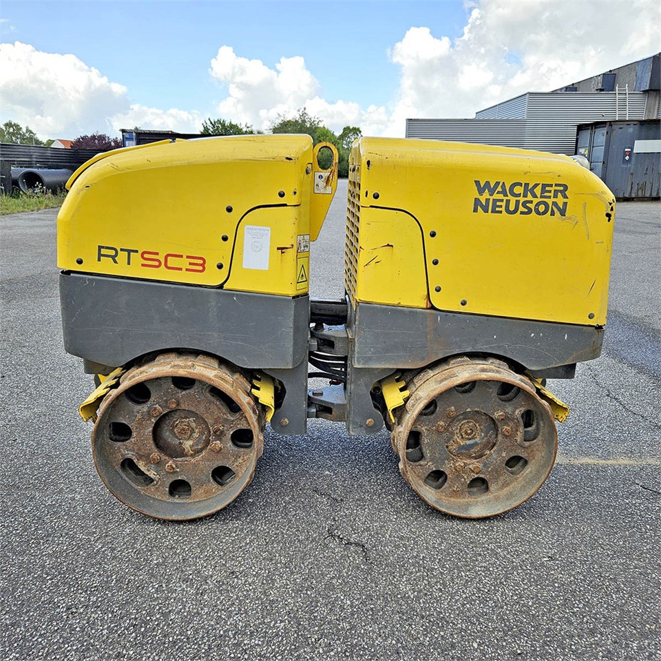 Wacker Neuson RT SC3 - Mini valjak: slika Wacker Neuson RT SC3 - Mini valjak Wacker Neuson RT SC3 - Mini valjak: slika Wacker Neuson RT SC3 - Mini valjak