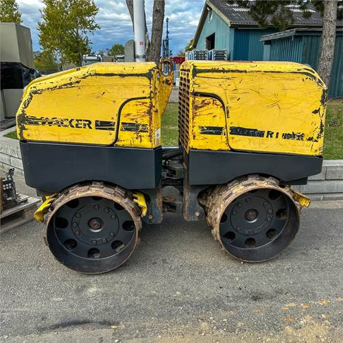 Wacker Neuson RT82 SC2 - Mini valjak: slika Wacker Neuson RT82 SC2 - Mini valjak Wacker Neuson RT82 SC2 - Mini valjak: slika Wacker Neuson RT82 SC2 - Mini valjak
