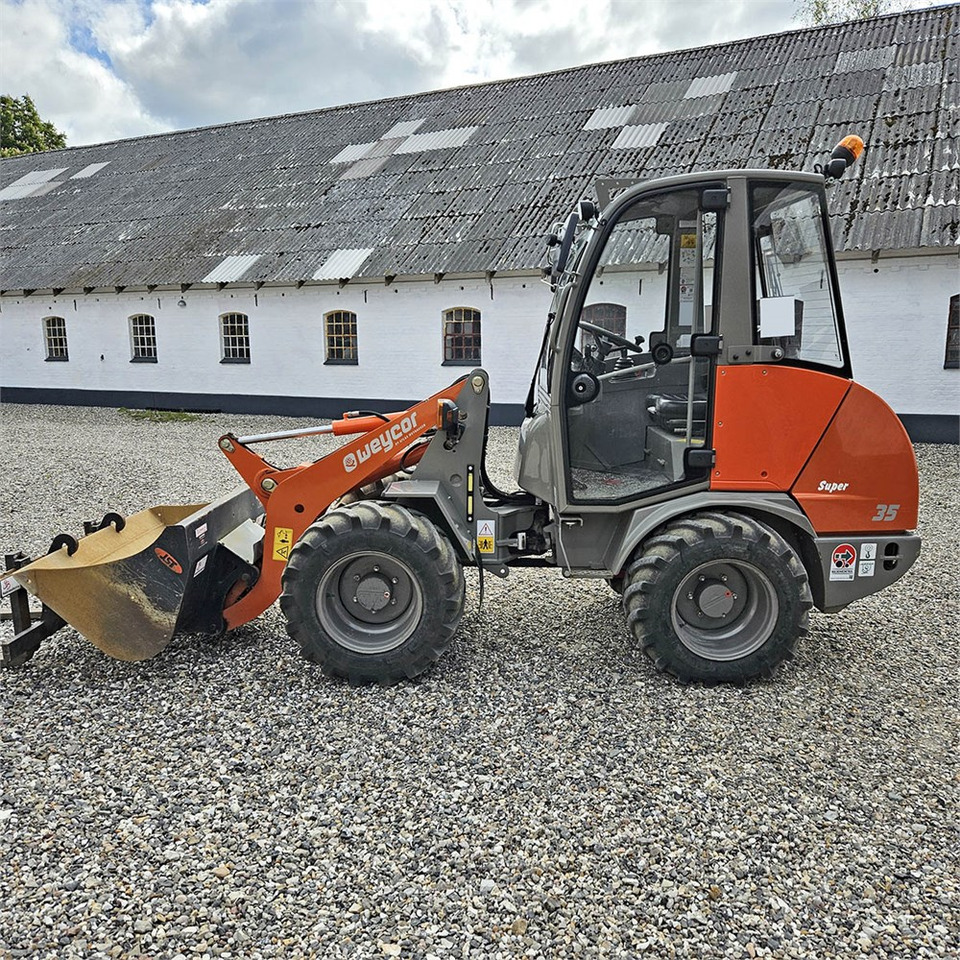 Weycor 35 Super - Mini utovarivač: slika Weycor 35 Super - Mini utovarivač Weycor 35 Super - Mini utovarivač: slika Weycor 35 Super - Mini utovarivač