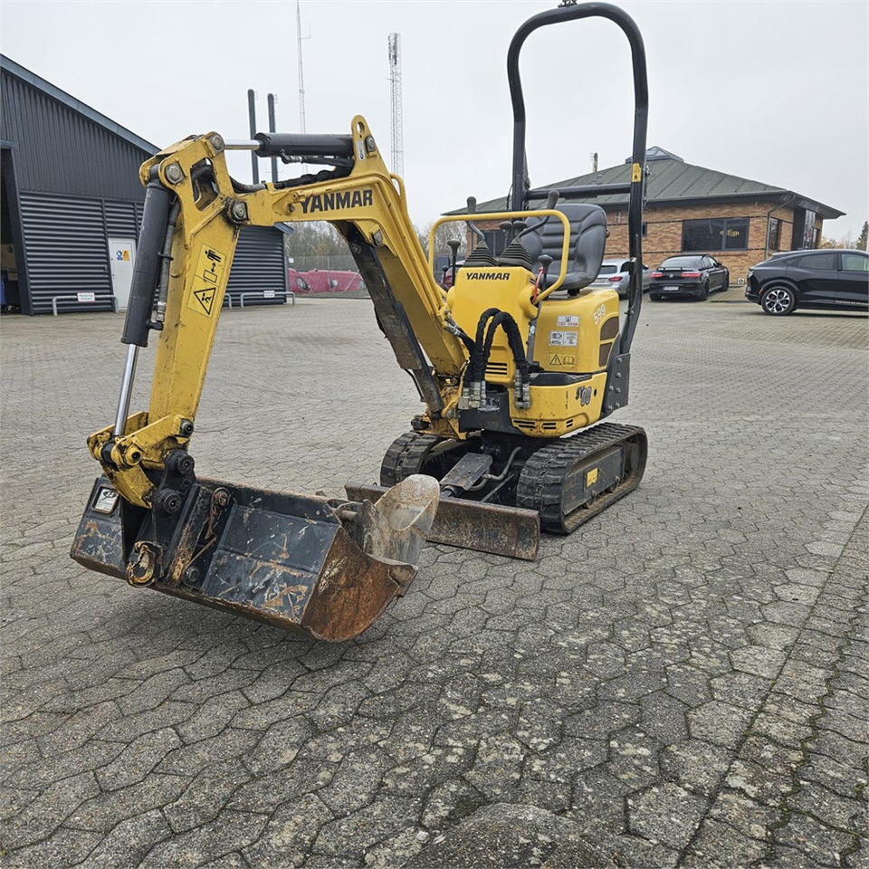 Yanmar SV08-1A (S) - Mini bager: slika Yanmar SV08-1A (S) - Mini bager Yanmar SV08-1A (S) - Mini bager: slika Yanmar SV08-1A (S) - Mini bager