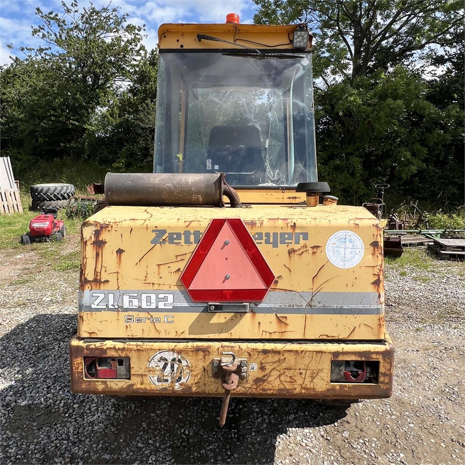 Zettelmeyer ZL602 Serie C - Utovarivač na kotačima: slika Zettelmeyer ZL602 Serie C - Utovarivač na kotačima Zettelmeyer ZL602 Serie C - Utovarivač na kotačima: slika Zettelmeyer ZL602 Serie C - Utovarivač na kotačima