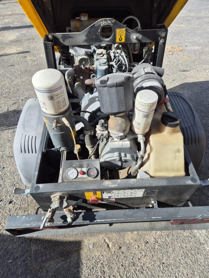Atlas COPCO AIR 2 - Zračni kompresor: slika Atlas COPCO AIR 2 - Zračni kompresor Atlas COPCO AIR 2 - Zračni kompresor: slika Atlas COPCO AIR 2 - Zračni kompresor