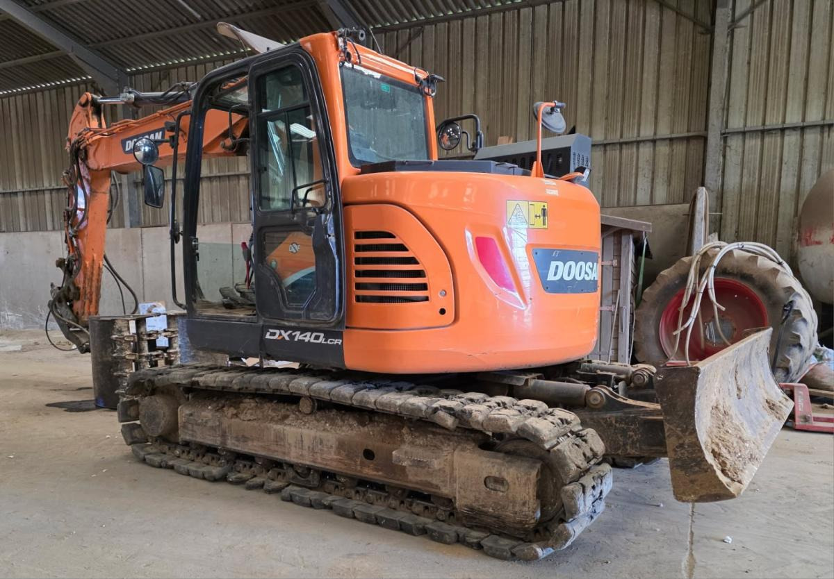 Doosan DX 140LCR-5 - Bager gusjeničar: slika Doosan DX 140LCR-5 - Bager gusjeničar Doosan DX 140LCR-5 - Bager gusjeničar: slika Doosan DX 140LCR-5 - Bager gusjeničar