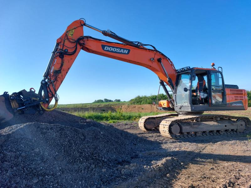 Doosan DX 225LC-5 - Bager gusjeničar: slika Doosan DX 225LC-5 - Bager gusjeničar Doosan DX 225LC-5 - Bager gusjeničar: slika Doosan DX 225LC-5 - Bager gusjeničar