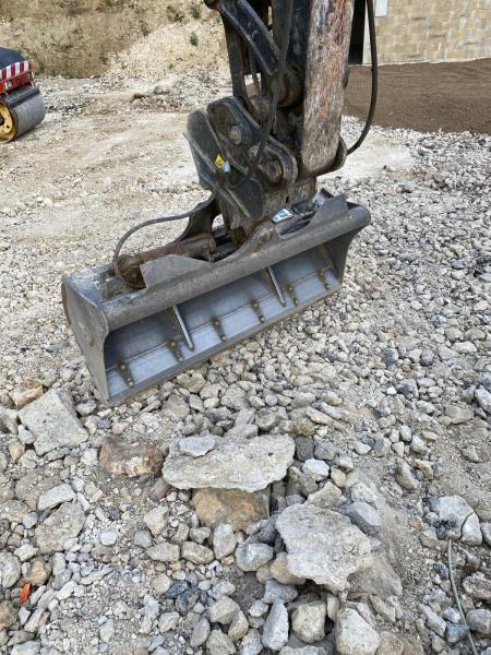 Kubota KX 080-4 - Mini bager: slika Kubota KX 080-4 - Mini bager Kubota KX 080-4 - Mini bager: slika Kubota KX 080-4 - Mini bager