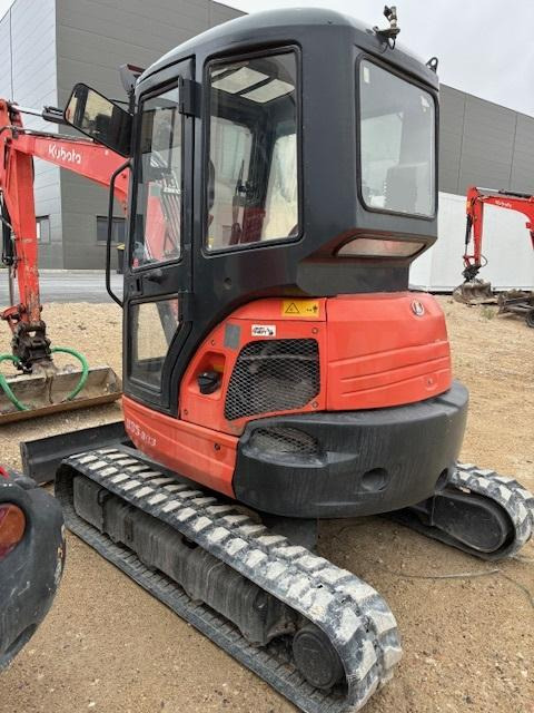 Kubota U 35-3 - Mini bager: slika Kubota U 35-3 - Mini bager Kubota U 35-3 - Mini bager: slika Kubota U 35-3 - Mini bager