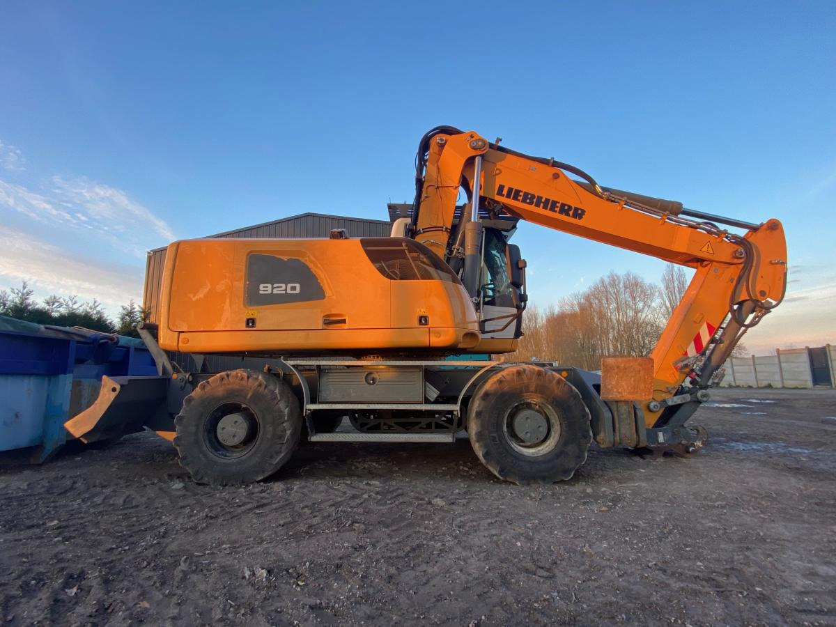 Liebherr A920 Litronic - Bager na kotačima: slika Liebherr A920 Litronic - Bager na kotačima Liebherr A920 Litronic - Bager na kotačima: slika Liebherr A920 Litronic - Bager na kotačima