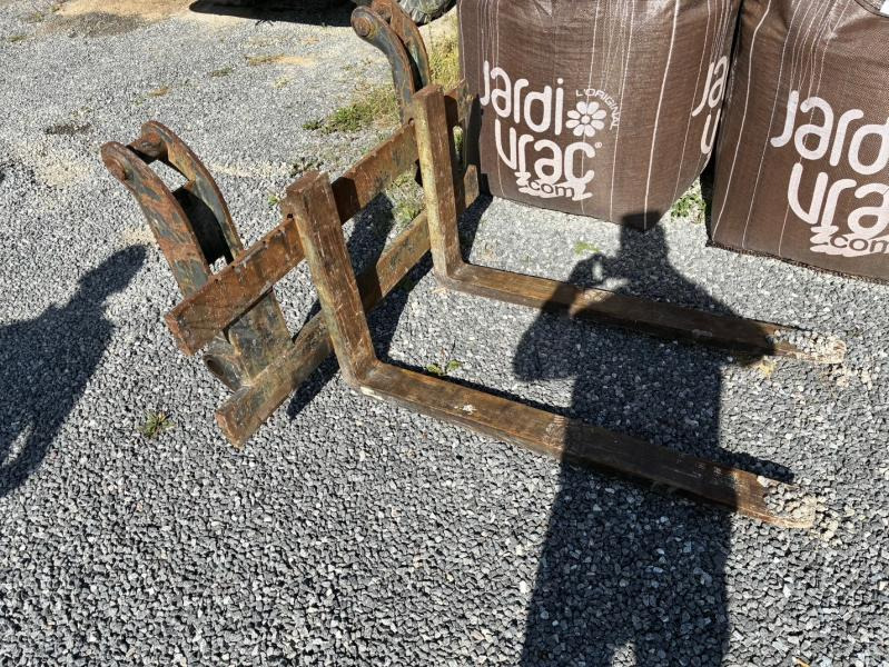 TEREX TABLIER FOURCHE TL 80 - Vilice: slika TEREX TABLIER FOURCHE TL 80 - Vilice TEREX TABLIER FOURCHE TL 80 - Vilice: slika TEREX TABLIER FOURCHE TL 80 - Vilice