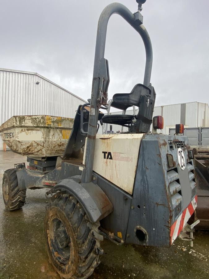 Terex TA2 seh - Mini istovarivač: slika Terex TA2 seh - Mini istovarivač Terex TA2 seh - Mini istovarivač: slika Terex TA2 seh - Mini istovarivač