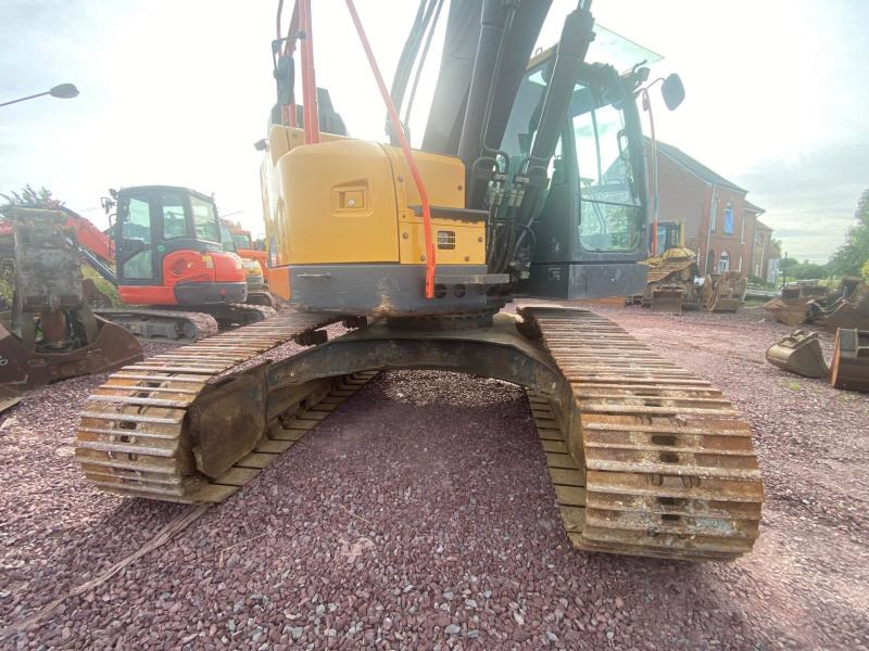 Bager gusjeničar Volvo ECR 235EL: slika Bager gusjeničar Volvo ECR 235EL