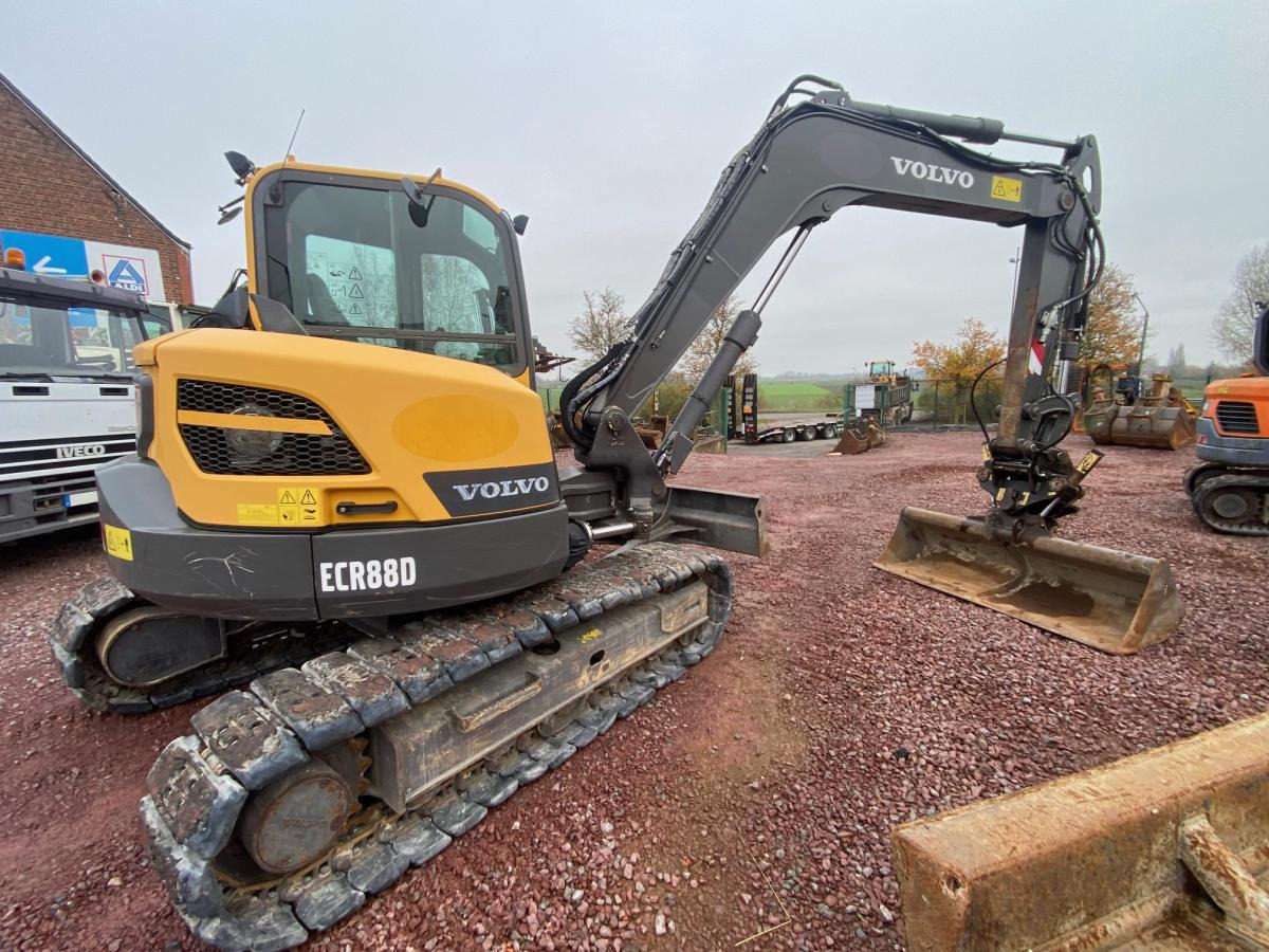 Volvo ECR88 - Mini bager: slika Volvo ECR88 - Mini bager Volvo ECR88 - Mini bager: slika Volvo ECR88 - Mini bager