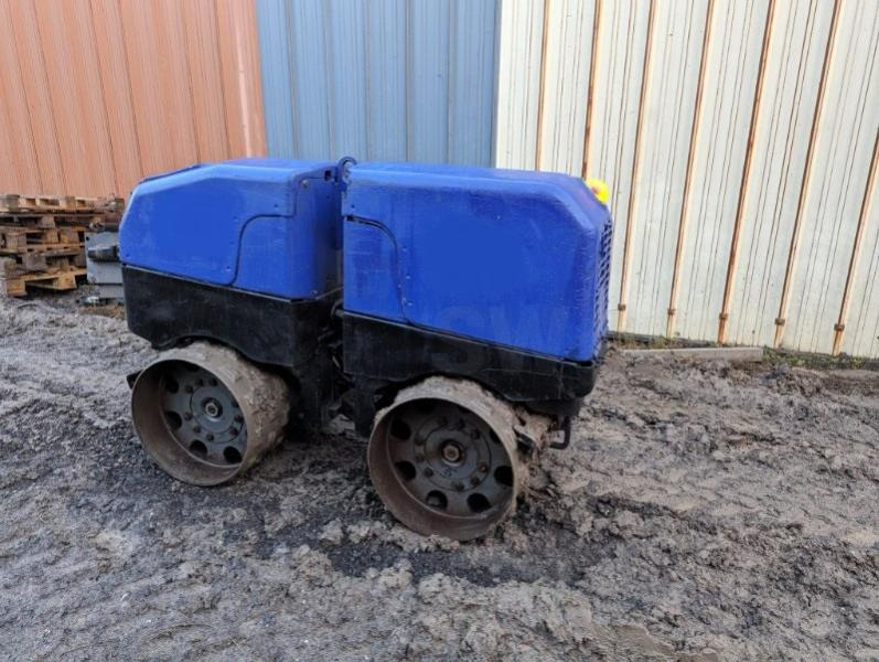 Wacker RT 82-SC2 - Mini valjak: slika Wacker RT 82-SC2 - Mini valjak Wacker RT 82-SC2 - Mini valjak: slika Wacker RT 82-SC2 - Mini valjak