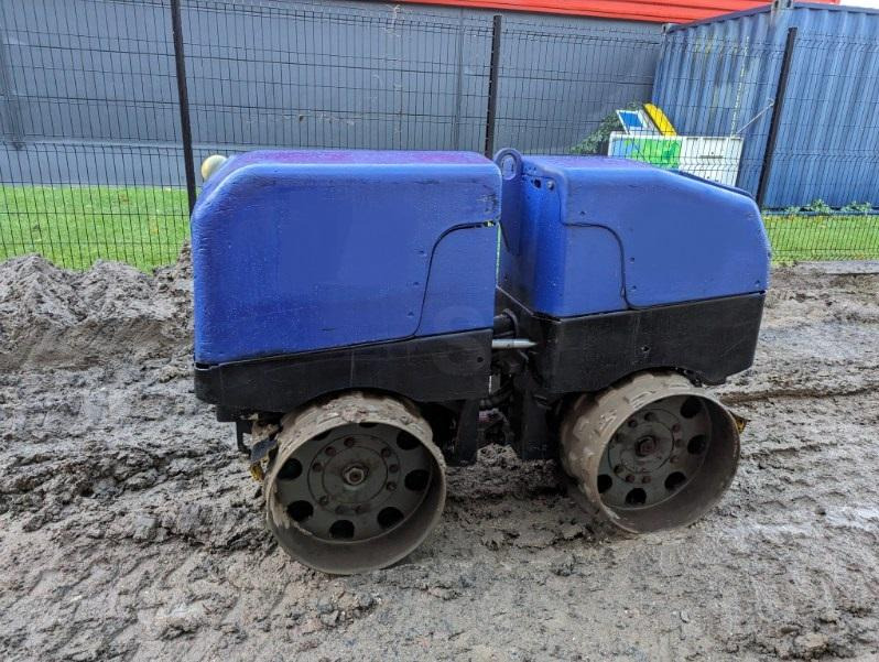 Wacker RT 82-SC2 - Mini valjak: slika Wacker RT 82-SC2 - Mini valjak Wacker RT 82-SC2 - Mini valjak: slika Wacker RT 82-SC2 - Mini valjak