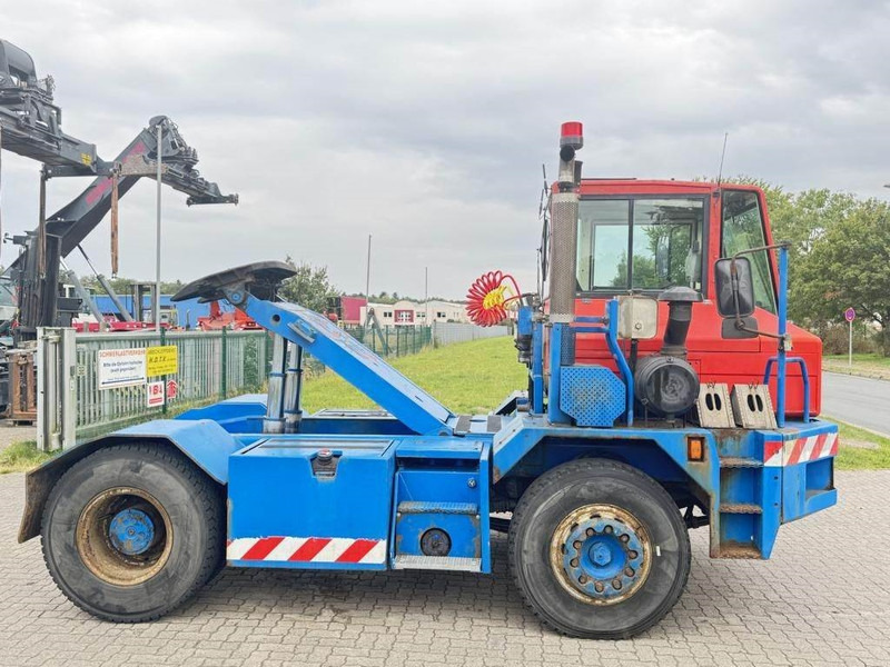 CVS Ferrari TT2516BV (4x2) - Terminalni traktor: slika CVS Ferrari TT2516BV (4x2) - Terminalni traktor CVS Ferrari TT2516BV (4x2) - Terminalni traktor: slika CVS Ferrari TT2516BV (4x2) - Terminalni traktor