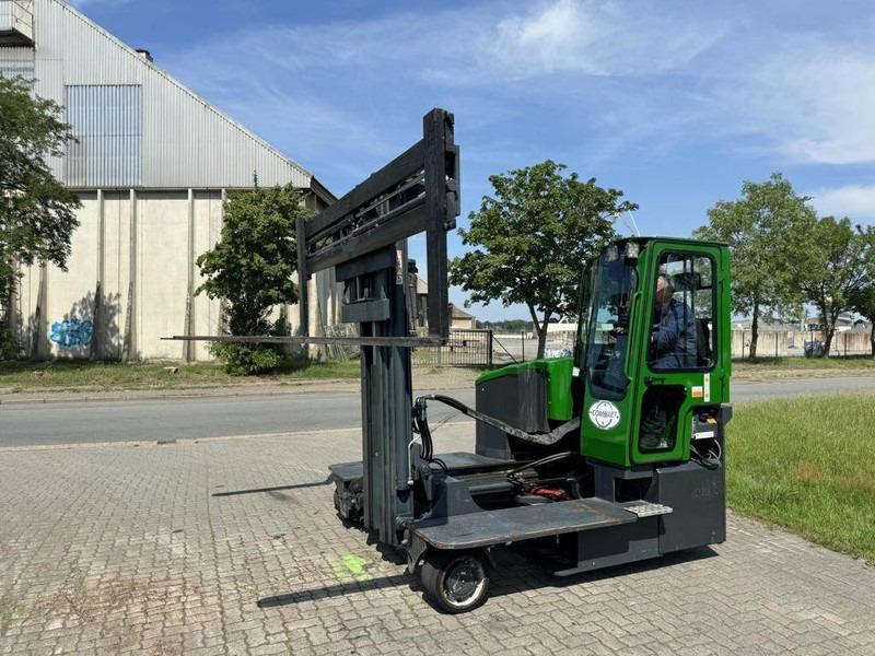 Combilift C4500ET/635D - Bočni utovarivač: slika Combilift C4500ET/635D - Bočni utovarivač Combilift C4500ET/635D - Bočni utovarivač: slika Combilift C4500ET/635D - Bočni utovarivač