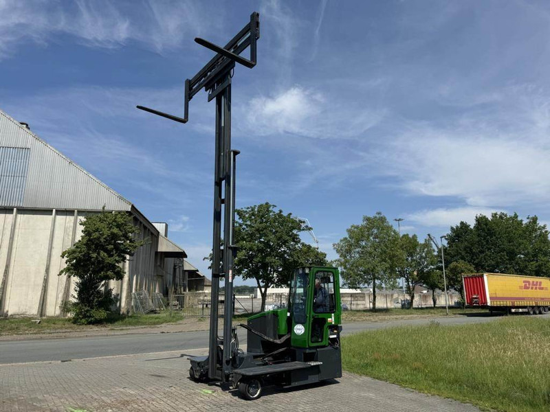 Combilift C4500ET/635D - Bočni utovarivač: slika Combilift C4500ET/635D - Bočni utovarivač Combilift C4500ET/635D - Bočni utovarivač: slika Combilift C4500ET/635D - Bočni utovarivač