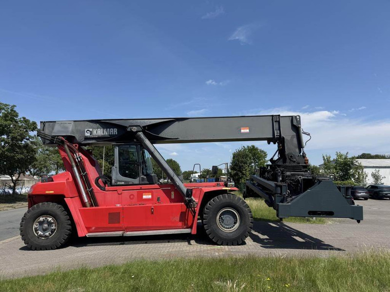 Kalmar DRG450-60C5 - Dohvatni viličar: slika Kalmar DRG450-60C5 - Dohvatni viličar Kalmar DRG450-60C5 - Dohvatni viličar: slika Kalmar DRG450-60C5 - Dohvatni viličar