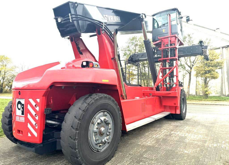 Kalmar DRG450-70S5XS - Dohvatni viličar: slika Kalmar DRG450-70S5XS - Dohvatni viličar Kalmar DRG450-70S5XS - Dohvatni viličar: slika Kalmar DRG450-70S5XS - Dohvatni viličar