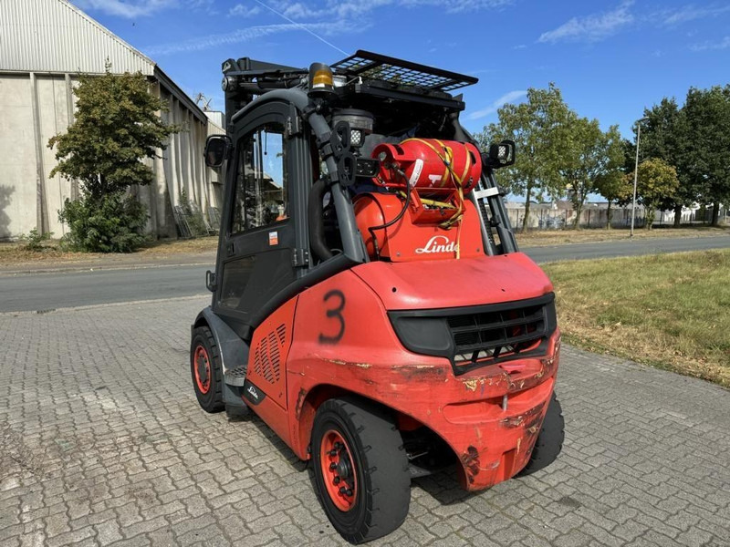 Linde H40T - Plinski viličar: slika Linde H40T - Plinski viličar Linde H40T - Plinski viličar: slika Linde H40T - Plinski viličar
