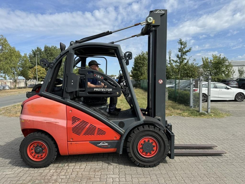 Linde H50T - Plinski viličar: slika Linde H50T - Plinski viličar Linde H50T - Plinski viličar: slika Linde H50T - Plinski viličar