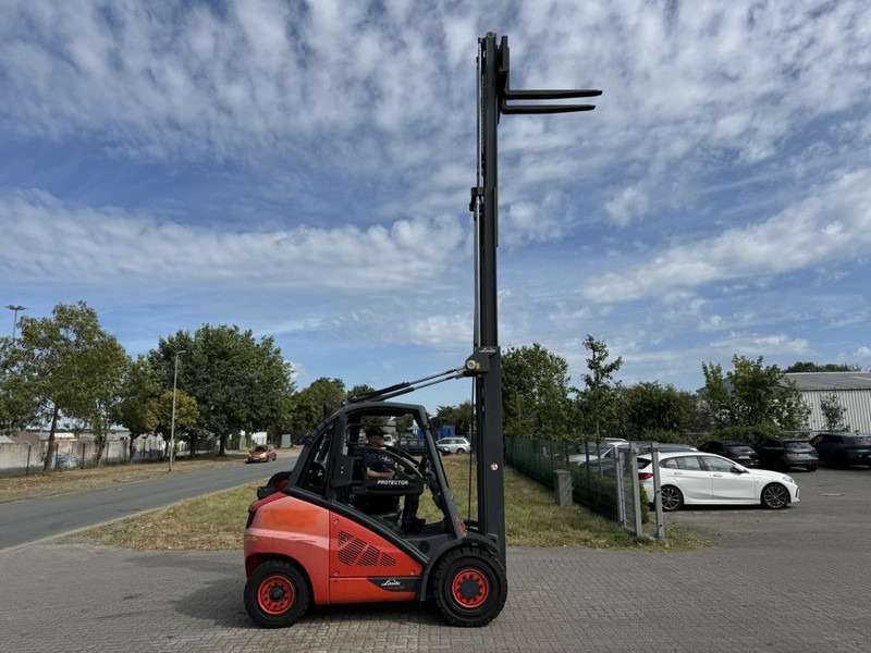 Linde H50T - Plinski viličar: slika Linde H50T - Plinski viličar Linde H50T - Plinski viličar: slika Linde H50T - Plinski viličar
