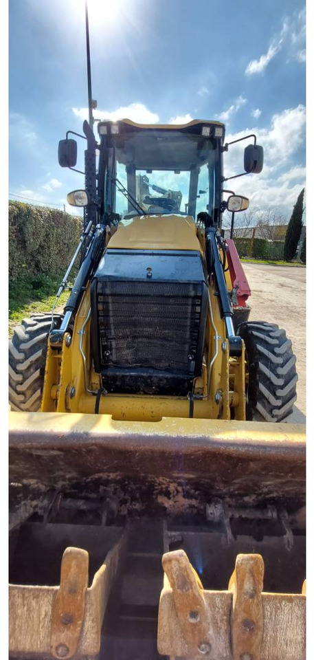 Zakup CAT 432F2 CAT 432F2: slika Zakup CAT 432F2 CAT 432F2