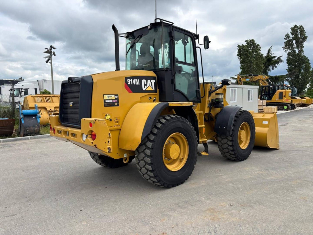 CAT 914M - Utovarivač na kotačima: slika CAT 914M - Utovarivač na kotačima CAT 914M - Utovarivač na kotačima: slika CAT 914M - Utovarivač na kotačima