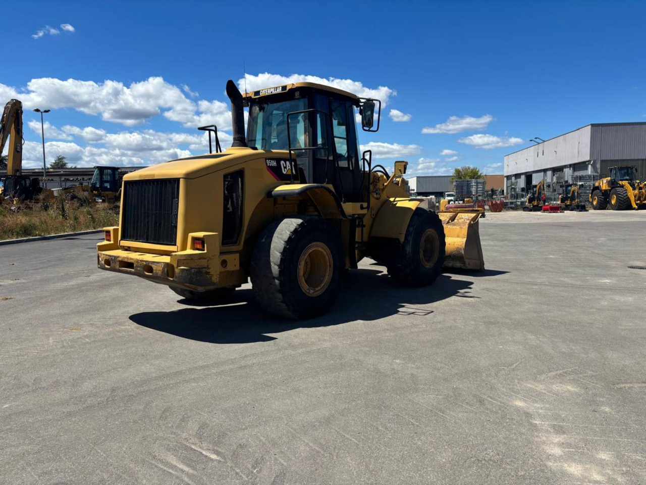 CAT 950H - Utovarivač na kotačima: slika CAT 950H - Utovarivač na kotačima CAT 950H - Utovarivač na kotačima: slika CAT 950H - Utovarivač na kotačima