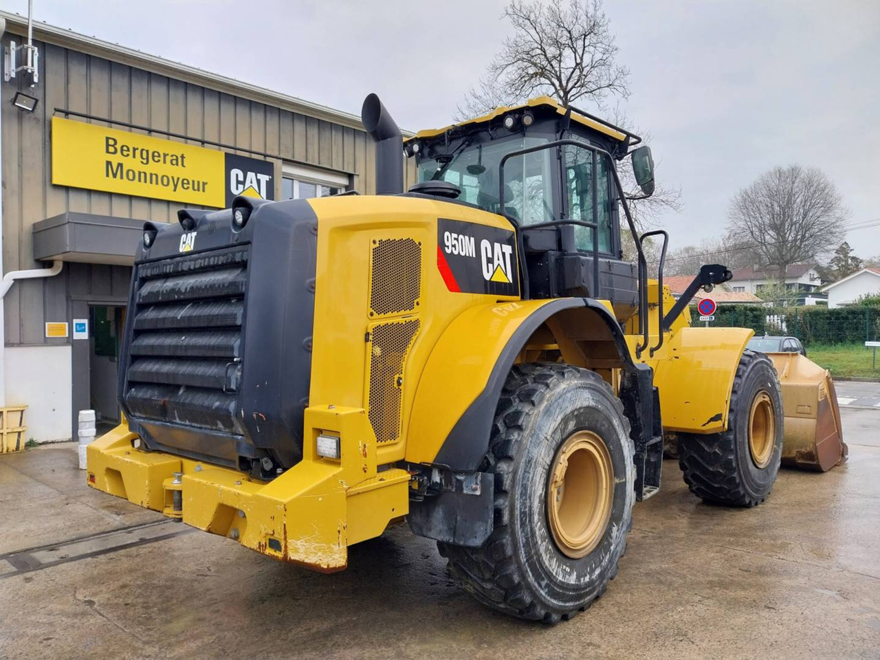 CAT 950M - Utovarivač na kotačima: slika CAT 950M - Utovarivač na kotačima CAT 950M - Utovarivač na kotačima: slika CAT 950M - Utovarivač na kotačima