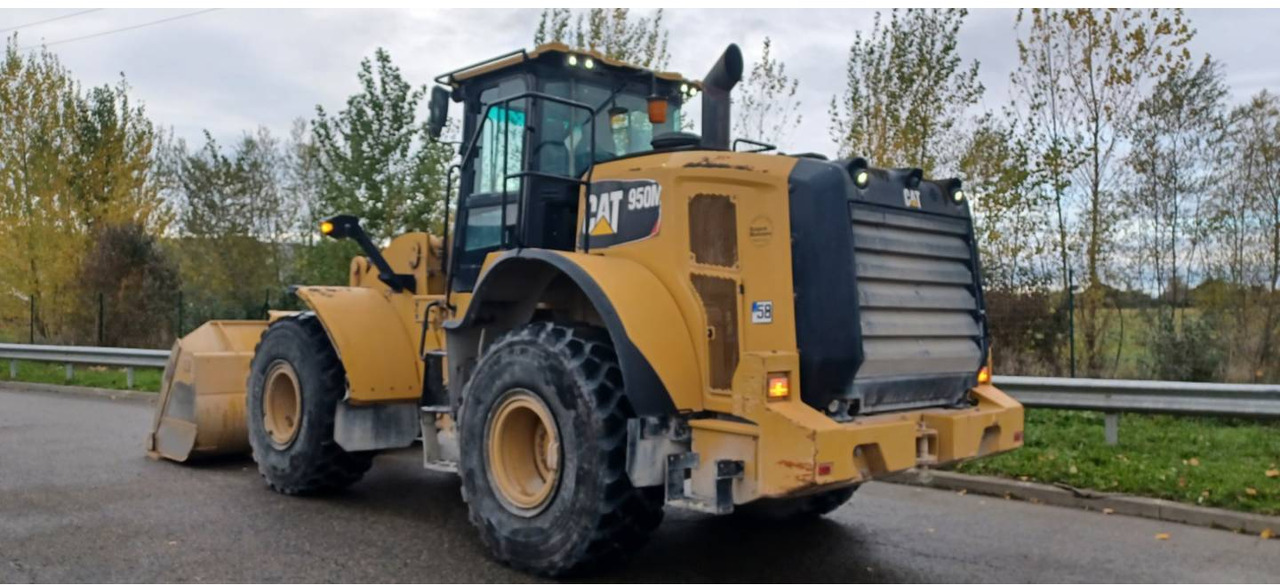 CAT 950M - Utovarivač na kotačima: slika CAT 950M - Utovarivač na kotačima CAT 950M - Utovarivač na kotačima: slika CAT 950M - Utovarivač na kotačima