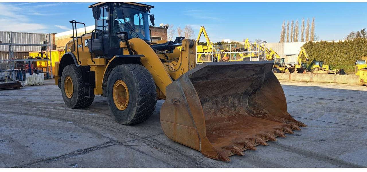 CAT 962M - Utovarivač na kotačima: slika CAT 962M - Utovarivač na kotačima CAT 962M - Utovarivač na kotačima: slika CAT 962M - Utovarivač na kotačima