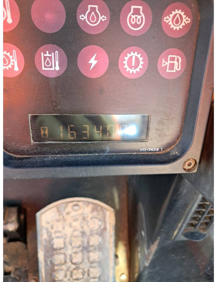 CAT 963C - Utovarivač gusjeničar: slika CAT 963C - Utovarivač gusjeničar CAT 963C - Utovarivač gusjeničar: slika CAT 963C - Utovarivač gusjeničar