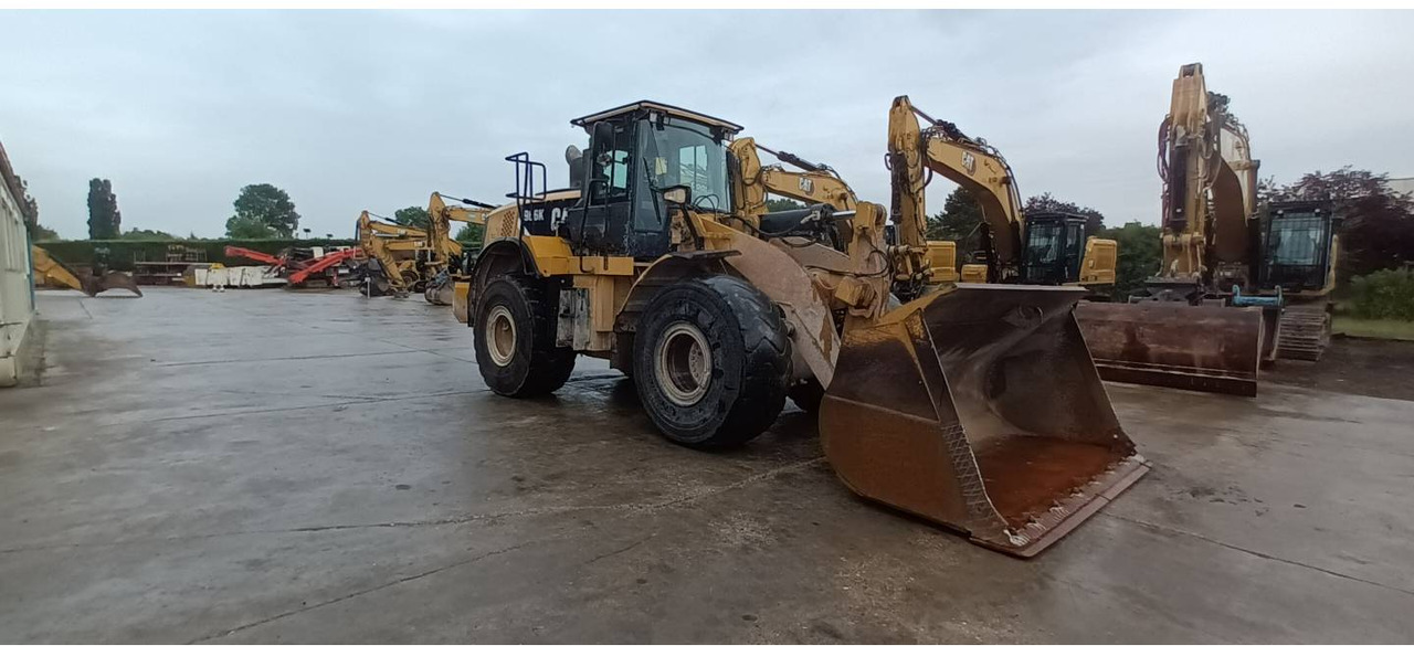 CAT 966K - Utovarivač na kotačima: slika CAT 966K - Utovarivač na kotačima CAT 966K - Utovarivač na kotačima: slika CAT 966K - Utovarivač na kotačima