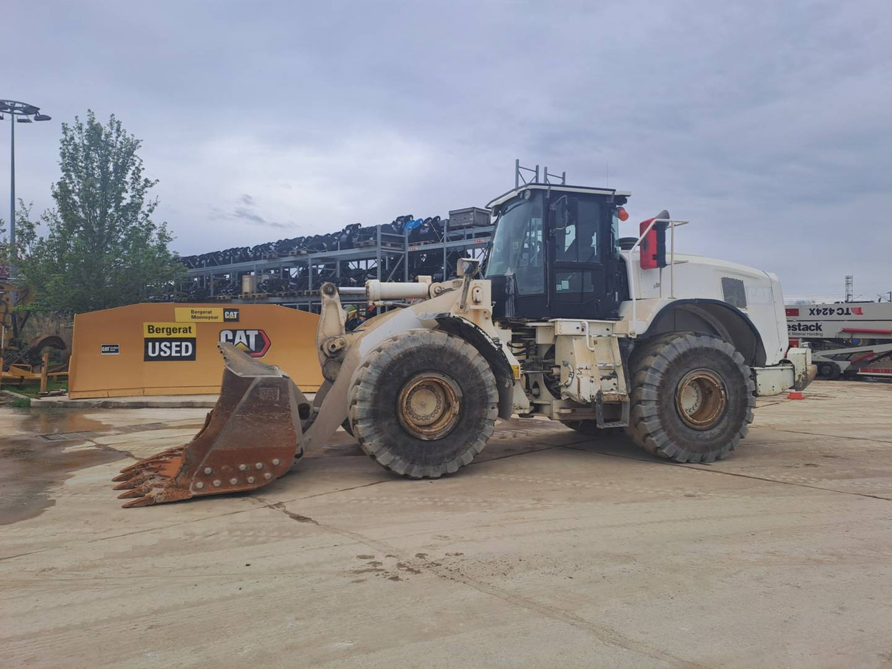 CAT 966M - Utovarivač na kotačima: slika CAT 966M - Utovarivač na kotačima CAT 966M - Utovarivač na kotačima: slika CAT 966M - Utovarivač na kotačima