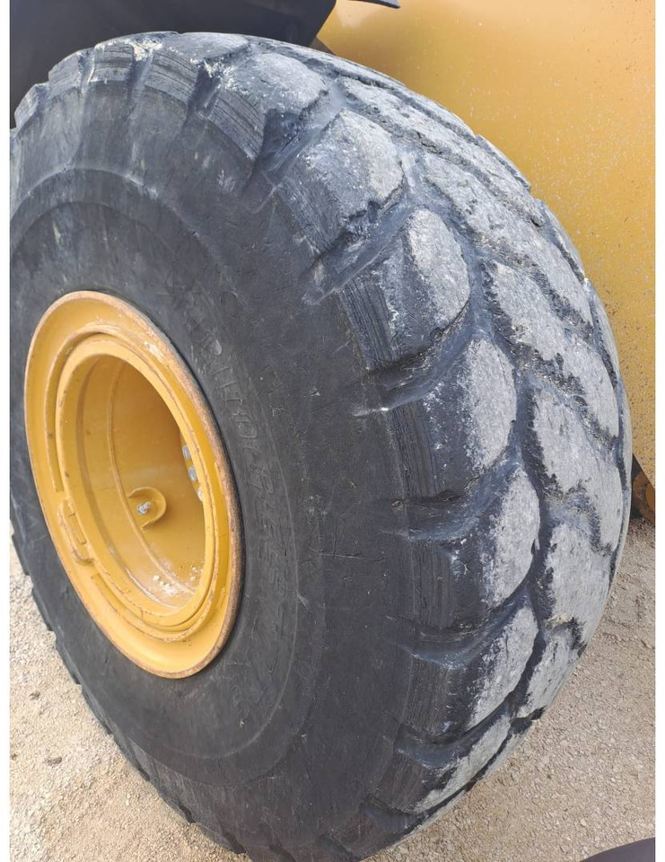 CAT 972M XE - Utovarivač na kotačima: slika CAT 972M XE - Utovarivač na kotačima CAT 972M XE - Utovarivač na kotačima: slika CAT 972M XE - Utovarivač na kotačima