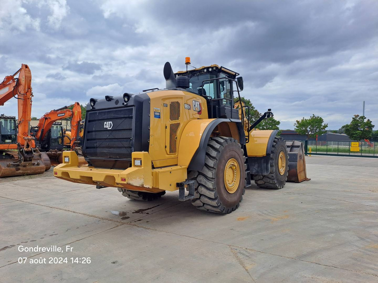 CAT 980XE - Utovarivač na kotačima: slika CAT 980XE - Utovarivač na kotačima CAT 980XE - Utovarivač na kotačima: slika CAT 980XE - Utovarivač na kotačima